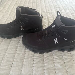 On Running Black Athletic Shoes with Durable Design